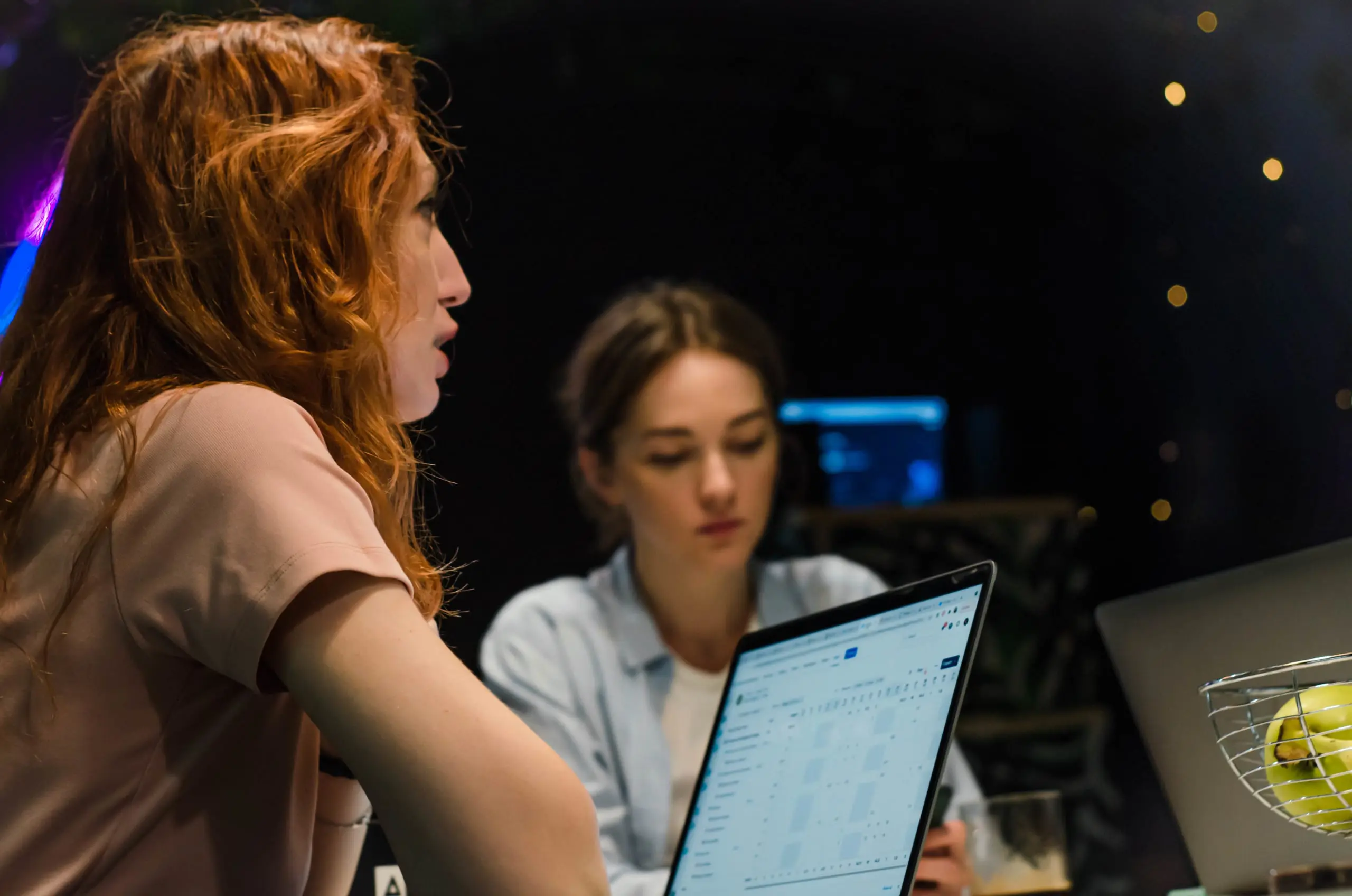 How to Run a Successful Software Engineer Performance Review [Template Included]