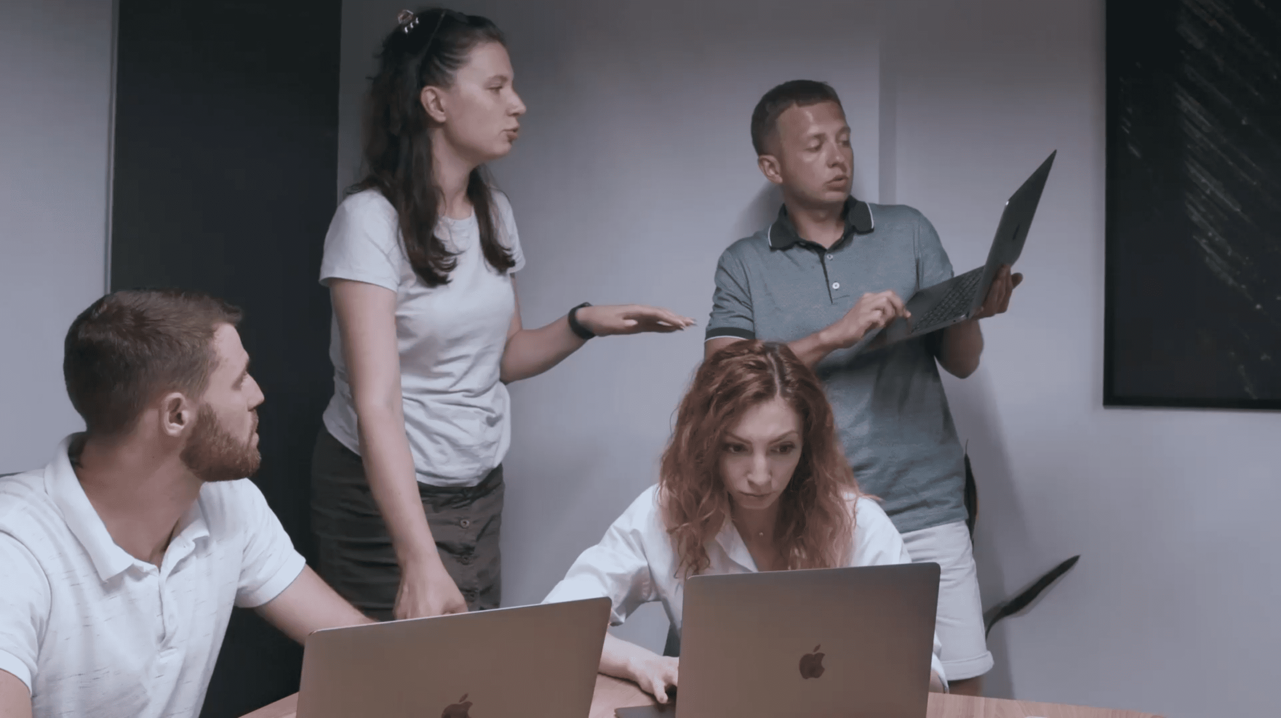 Knowledge Transfer Between Software Teams: Effective Methods and Tips